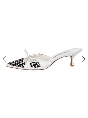 Manolo Blahnik White Houndstooth Pointed-Toe Kitten Heel Mules 40 women